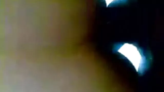 டச்சு வேசி சிறந்த ஆண்ட்டி செக்ஸ் உள்ளாடை கால்கள் குனிந்தன