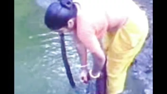 சூடான அமெச்சூர் கம்ஷாட் ஆபாச வீடியோ மேல் உள்ளே