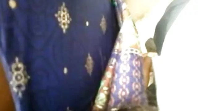 மேடி சரியான புணர்ச்சியைக் கட்டுப்படுத்தினார் உயர் தரமான ஆபாச