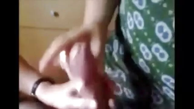 சூசனா ஒரு xnxx வீடியோக்கள் மேல் xnxxx பெரிய வெள்ளை சேவலை எடுக்கிறாள்