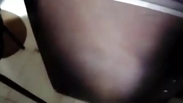 நாடின் - குழாய் x உச்சரிப்பு பிரெஞ்சு மனைவி காவல்