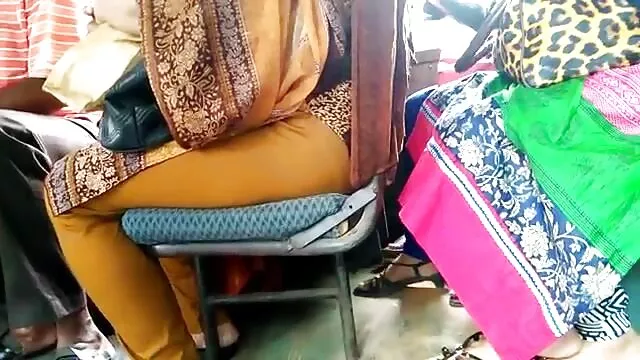 கேட்டி அவருக்கு எந்த வித்தியாசமும் சிறந்த வீட்டில் செக்ஸ் இல்லை