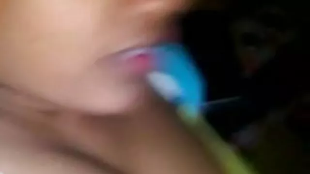 காசியா - பேங் பங்க் படுக்கை ஆபாச வீடியோ வலைத்தளங்களில்