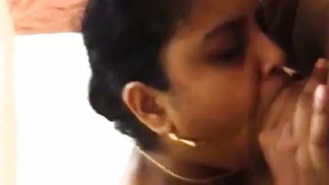 ஏ 004 மேல் ஆபாச திரைப்படங்கள்