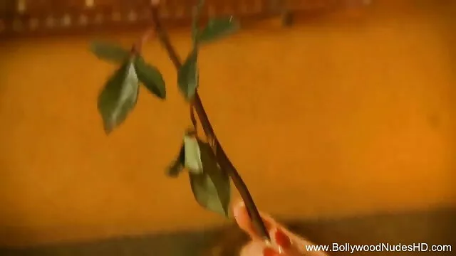 ரஷ்ய நல்ல செக்ஸ் வீடியோ பெண் சறுக்கி, நிறைய புணர்ச்சியைப் பெறுகிறாள்