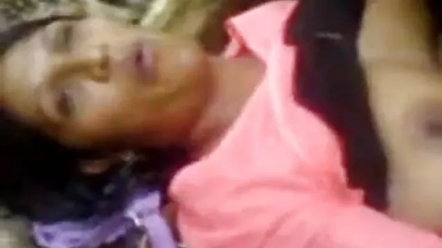 தலையணை நடுக்கம் மற்றும் குலுக்கல் பட்டியலில் ஆபாச தளங்கள் கொள்ளை