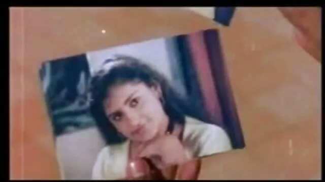 4. ஆர்வமுள்ள ஒரு குழந்தை தனது காதலனின் தந்தையின் உறுப்பினரைப் மேல் டீன் ஆபாச பார்க்க விரும்பியது