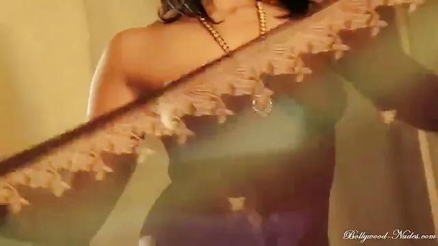 இது அபிமான ஆபாச சிறந்த வேட்டைக்காரர் பிரைஸைத் திருப்புகிறது.