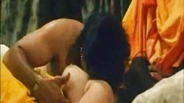 எனது முதல் ஆன்லைன் www xnxx com சிறந்த 2018 12 16 வீடியோவை என்னுடன் விளையாடுகிறேன்